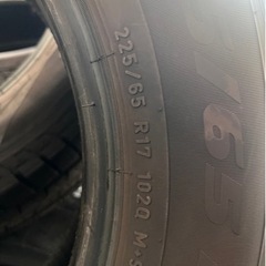 225/65R17  スタッドレスタイヤ　２０１９　バリ溝　バリヤー　ブリヂストン