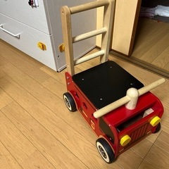 手押し車　ウォーカー＆ライド　消防車