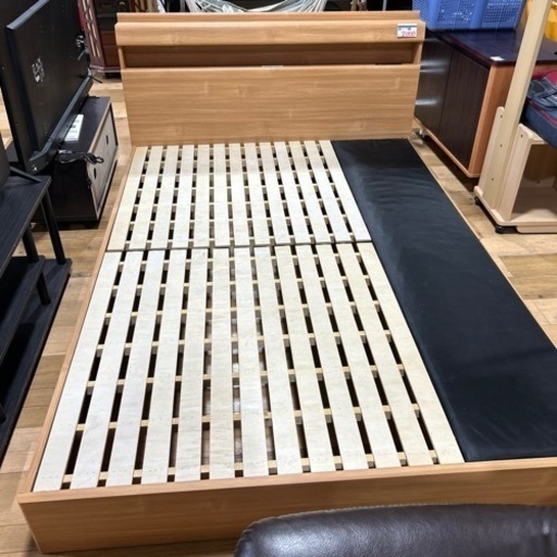 ☆オススメ☆ ダブルベット　フレームのみ　木製　引き出し付き　インテリア家具