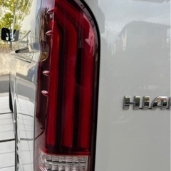 レガンス　Revo2  ハーフレッド　ハイエース　テールランプ