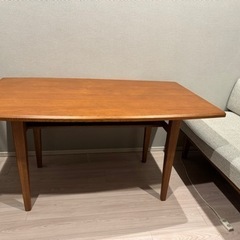 unico  WICK  ダイニングテーブル【直接引き取りお値下げします。】 Unico wick ダイニングテーブル