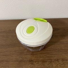 【取引中】みじん切りチョッパー　ぶんぶんチョッパー　野菜カット