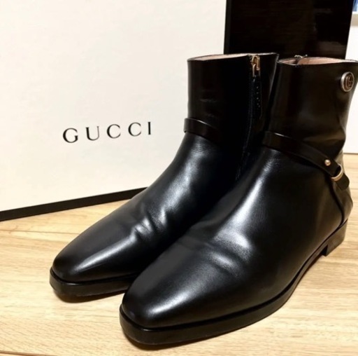 グッチ　レザーブーツ