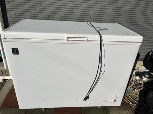 冷凍ストッカー　262Ｌ　冷凍庫・チルド・冷蔵庫としても使えます