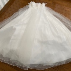 結婚式の二次会で着たウェディングドレス