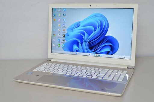 中古ノートパソコン 東芝 Dynabook T75/CG Windows11+office 高性能core i7-7500U/新品爆速SSD512GB/メモリ8GB/ブルーレイ/無線内蔵/カメラ