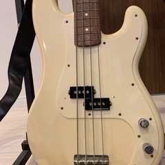 フェンダージャパンプレベ ケース、ストラップ、スタンドセット