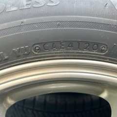 【受け渡し決まりました】スタッドレス　175/65 R15 ブリザックVRX2 ホイール付きタイヤ４本セットです。