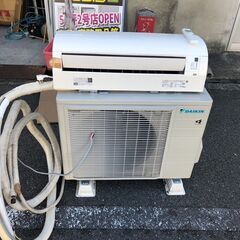 ☆中古￥45,000！ダイキン　12～14畳4.0kwルームエア...