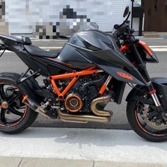 【ネット決済・配送可】KTM1290 スーパーデュークR