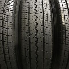 TOYO V-02e 195/80R15 107/105L LT 15インチ 夏タイヤ 4本 23年製 バリ溝 ハイエース キャラバン等　(TE209)クレジットカード QRコード決済可能