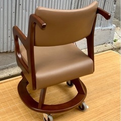 貞苅椅子製作所　室内用車椅子