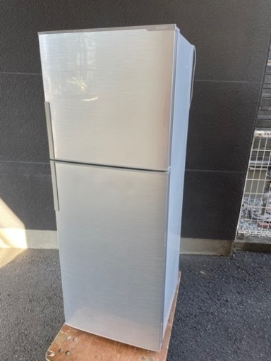 ※受付終了　大幅値下げ❗️早い者勝ち❗️お買い得❗️ シャープ　SHARP 冷蔵庫　225L 2016年製　型番: SJ-D23B-S