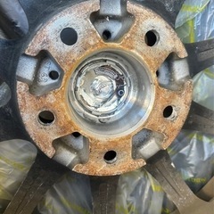 【受け渡し予定者決定済】ダンロップ　スタッドレスタイヤ