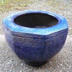 八角型陶器火鉢