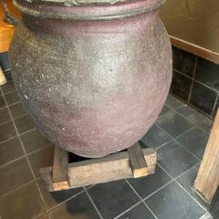 大きな骨董水瓶、玄関用、常滑焼