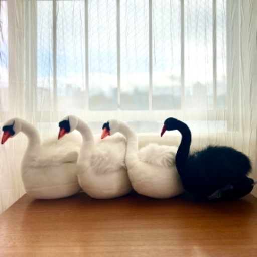【取りに来てくれる方】【美品】【HANSA】白鳥 3羽 + 黒鳥 1羽【催事】【ディスプレイ】【インテリア】