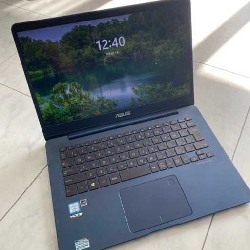 ASUS UX430UAR ノートパソコン 製造2018年