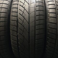 走行短め 22年製 MOMO SUV POLE W-4 235/50R18 18インチ スタッドレス 4本 アルファード ヴェルファイア等　(VTI819)クレジットカード QRコード決済可能