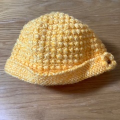 ハンドメイド  オレンジ色の可愛い帽子