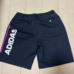 adidasハーフパンツ