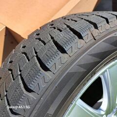 スタッドレスタイヤ　ホイール付き４本