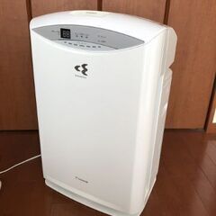 値下げしました　ダイキン　空気清浄機　MCK70S-W　