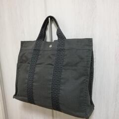 美品。HERMES エルメス エールラインMMカデナ付き