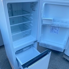 福岡市内配送無料　2020年　ハイセンス　150L 冷凍冷蔵庫 HR-D15C