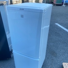 福岡市内配送設置無料　三菱 ノンフロン 冷凍冷蔵庫 MR-P15EZ-KW 146L