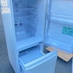 福岡市内配送設置無料　三菱 ノンフロン 冷凍冷蔵庫 MR-P15EZ-KW 146L