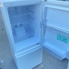 福岡市内配送設置無料　三菱 ノンフロン 冷凍冷蔵庫 MR-P15EZ-KW 146L