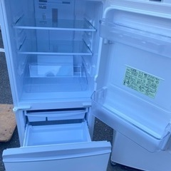 福岡市内配送無料　SHARP/シャープ/冷凍冷蔵庫/SJ-14E4-KW/137L/冷凍46L/冷蔵91L/つけかえどっちもドア/