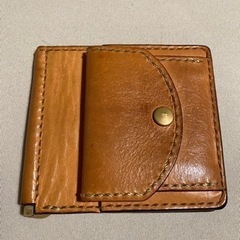 革財布（マネークリップ、小銭入れ、カード入れ付き）
