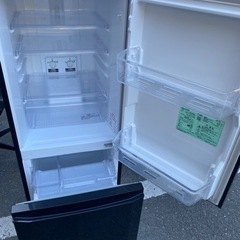 福岡市内配送無料　MR-P15A-B 冷蔵庫 サファイアブラック [2ドア /右開きタイプ /146L]！
