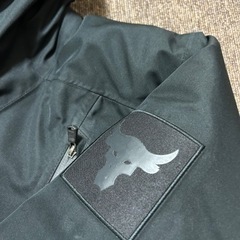 アンダーアーマー　限定　プロジェクトロック　ベンチコート