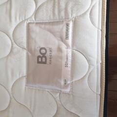 ボーコンセプト  クイーンサイズベット