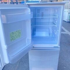 おすすめ　福岡市内配送無料シャープ SHARP SJ-D14C-S [小型 冷蔵庫 137Ｌ つけかえどっちもドア シルバー]
