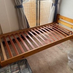 ドイツで購入した白木のウッドスプリングベッド
