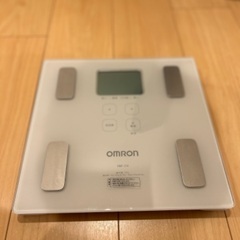 体重計 OMRON HBF-214