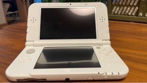 ほぼ未使用ニンテンドーnew 3DS LL