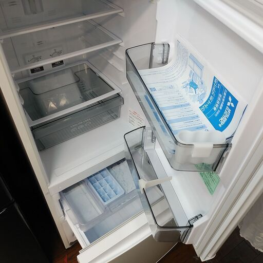 年末セール！3か月間保証☆配達有り！20000円(税抜き）2023年製 三菱 146L 2ドア冷蔵庫 ホワイト 年末セール！3か月間保証☆配達有り！20000円(税抜き）2023年製 三菱