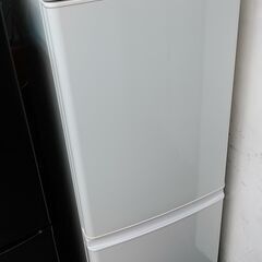 年末セール！3か月間保証☆配達有り！20000円(税抜き）2023年製 三菱 146L 2ドア冷蔵庫 ホワイト 年末セール！3か月間保証☆配達有り！20000円(税抜き）2023年製