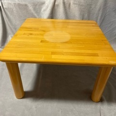 木製テーブル　【取引中】