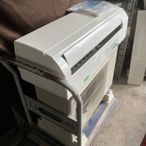 佐賀中古エアコン三菱2022年2.2KW 129番取付込