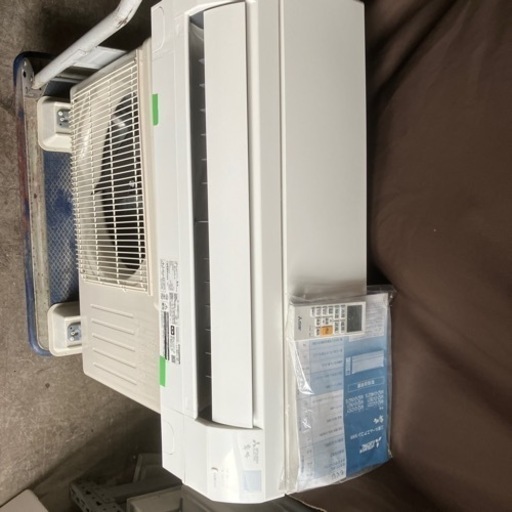 佐賀中古エアコン三菱2022年2.2KW 129番取付込