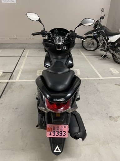 ホンダ PCX125 ブラック 走行距離4800km おまけでグローブ、ヘルメット付き（1万円相当） ホンダ PCX125 ブラック 走行距離4800km おまけでグローブ、ヘルメット