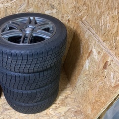 225/55/17 スタッドレスタイヤホイールセット