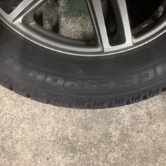 225/55/17 スタッドレスタイヤホイールセット