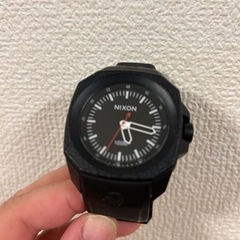 Nixon 腕時計　1500円